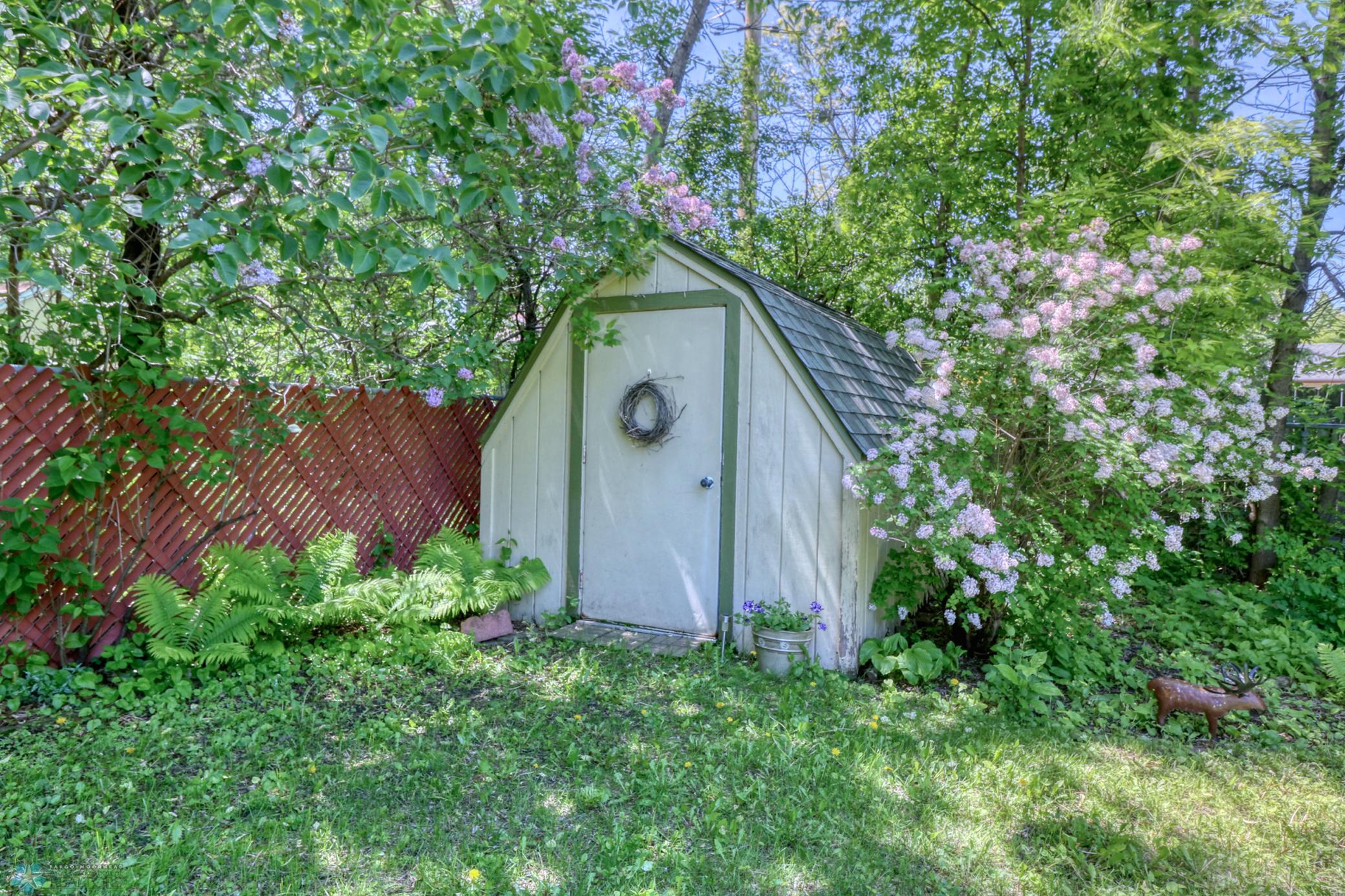 Backyard_shed.jpg