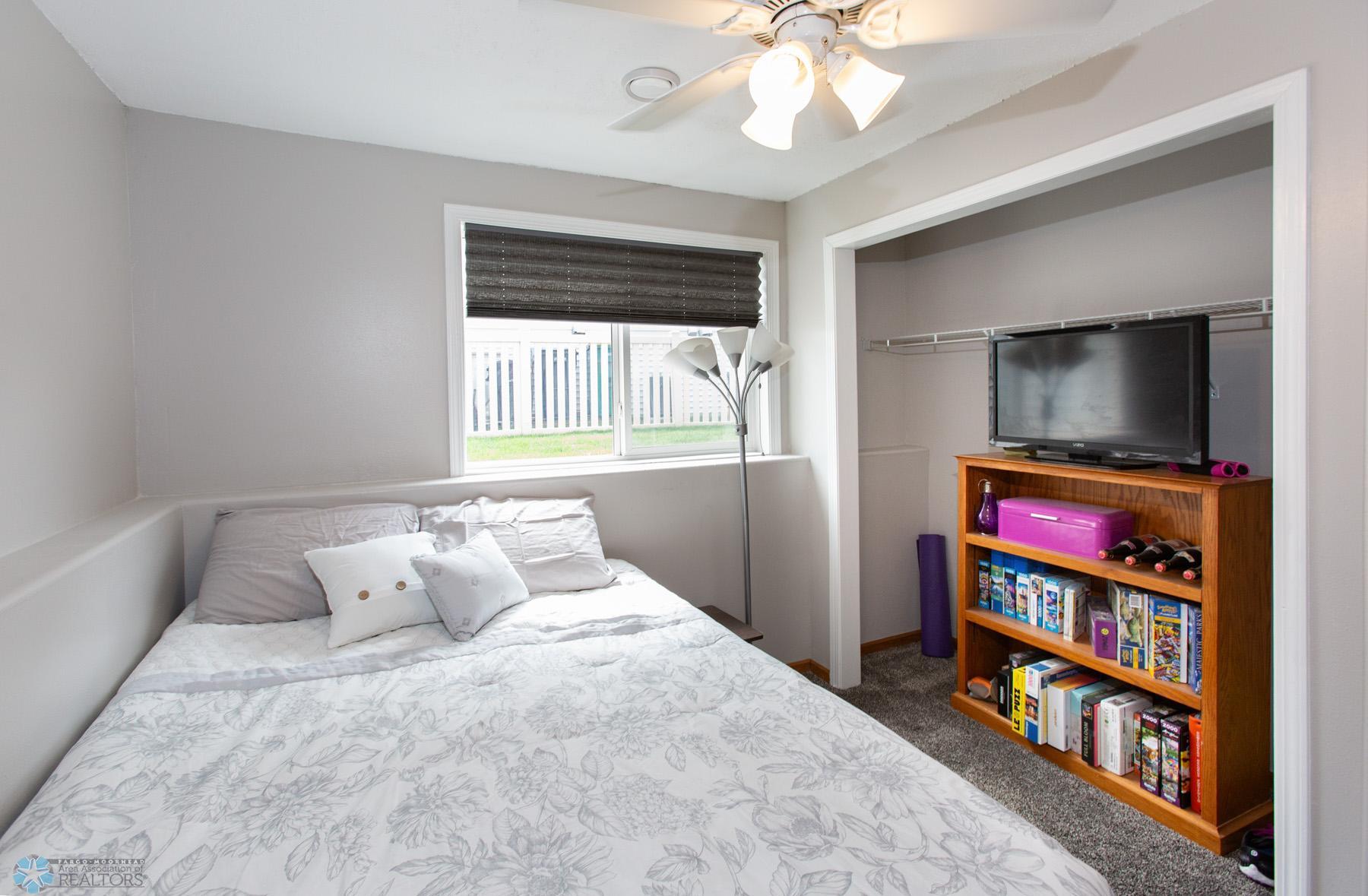 4th Bedroom - downstairs