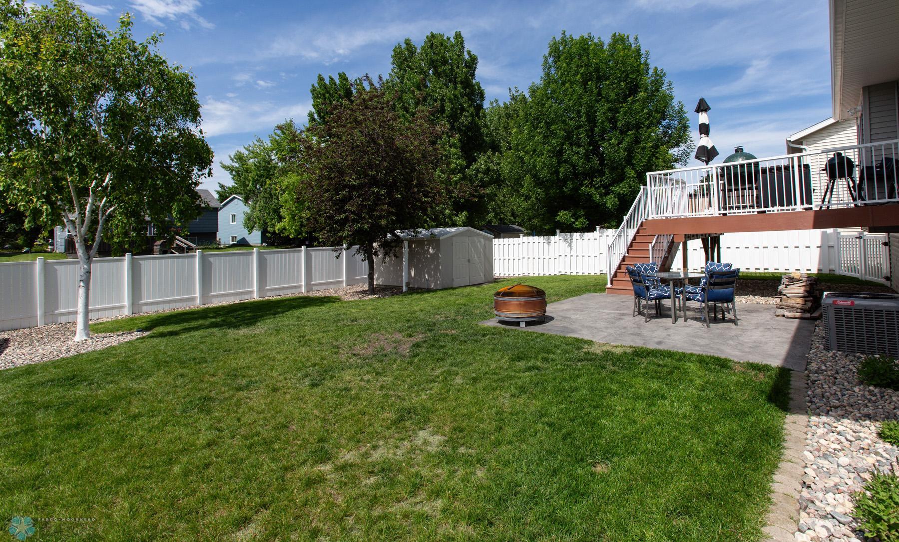 Back Yard - lots of great space