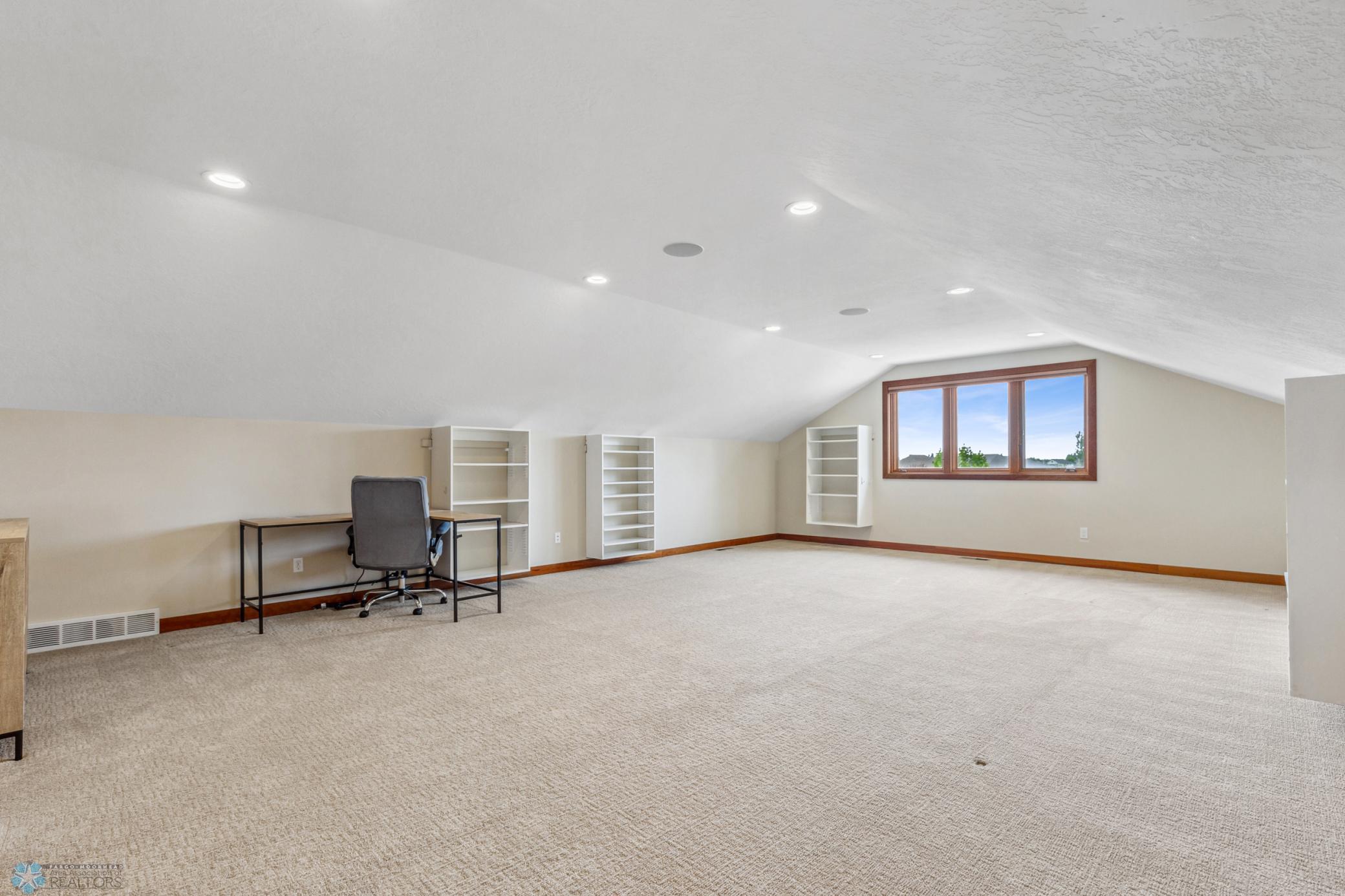 Bonus Room/Bedroom