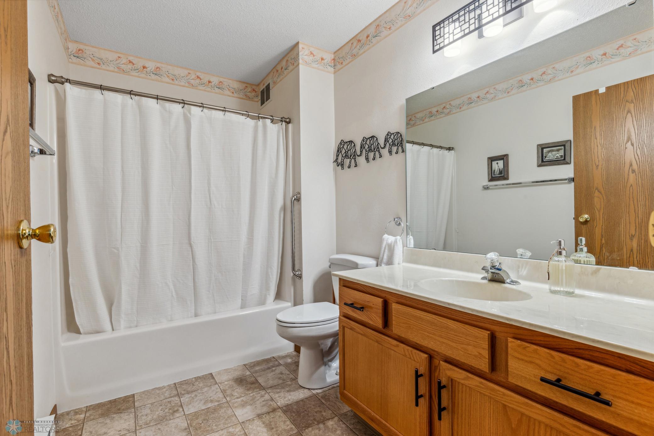 full bath - hallway
