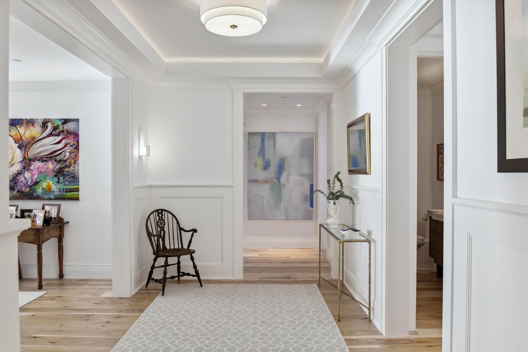 Your eyes will simultaneously be drawn to the elegant finishes & breathtaking views.