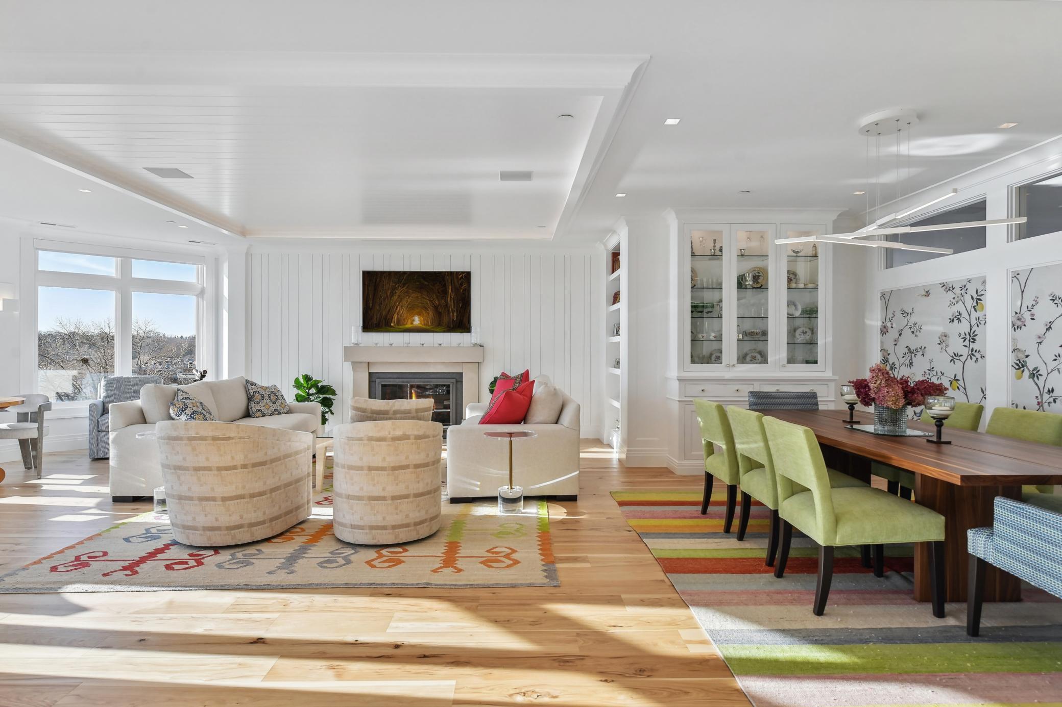 From distinctive architectural features to floor-to-ceiling windows, every detail has been thoughtfully designed to create a space that is both inviting and captivating.