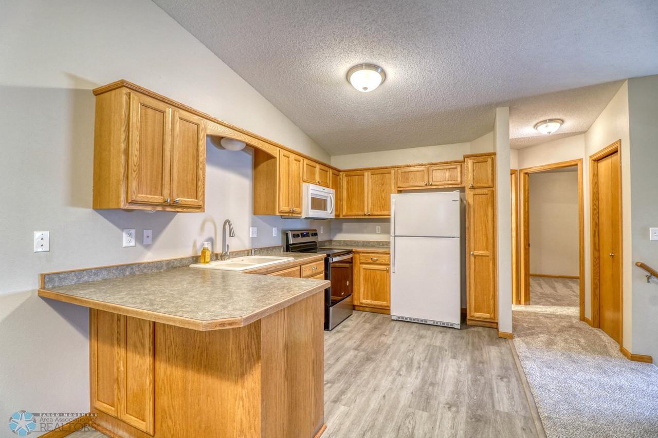 3Kitchen1_3-1280.jpg