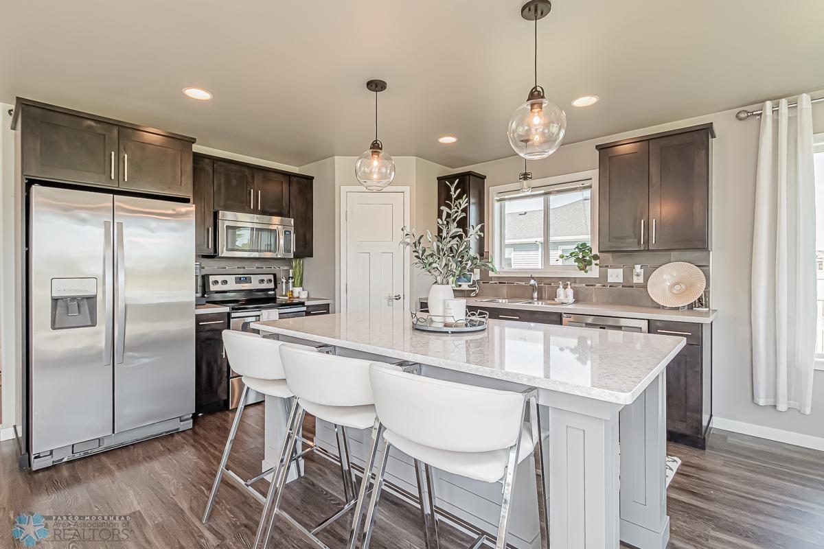 Kitchen_1.jpg