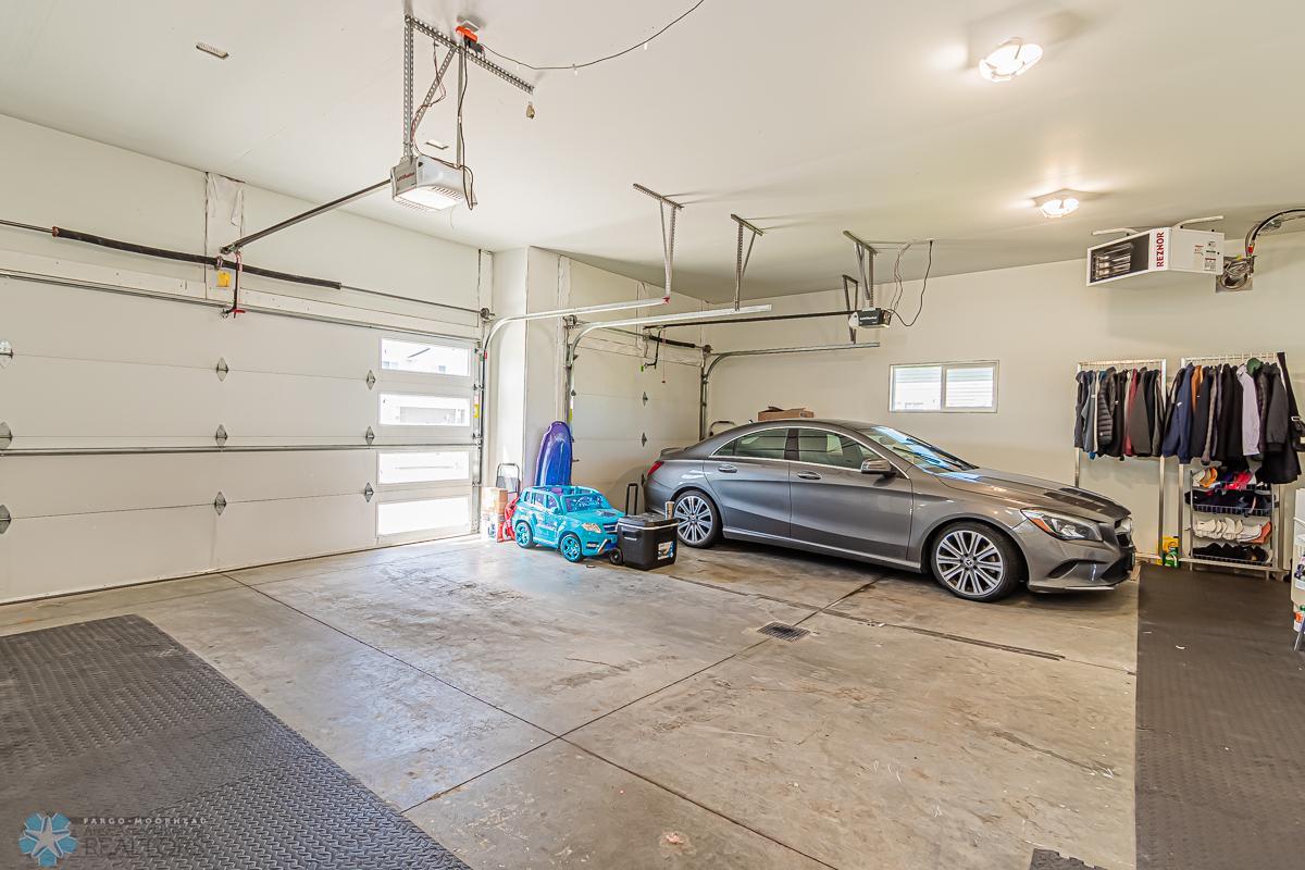 Garage_1.jpg