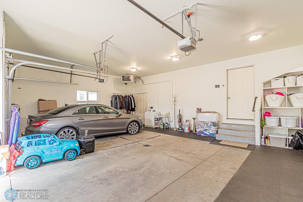 Garage_3.jpg