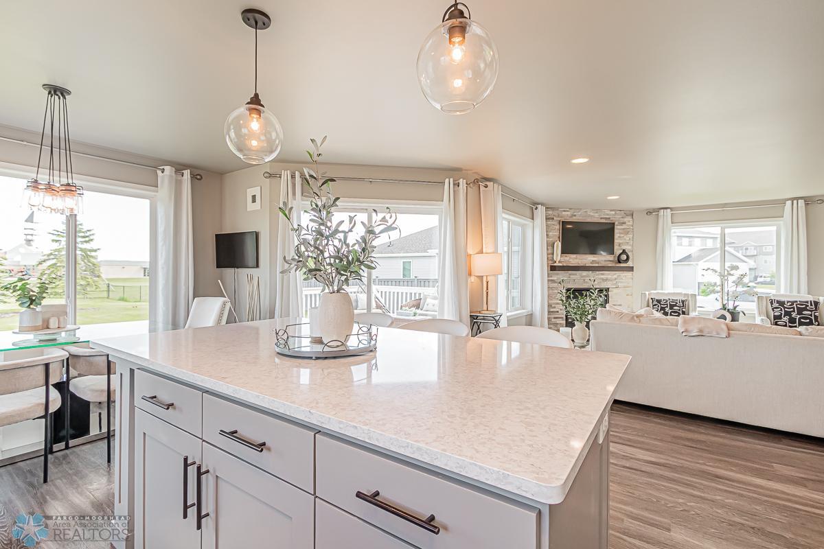 Kitchen_3.jpg