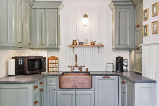 1570 Fox Street, Wayzata, MN 55391