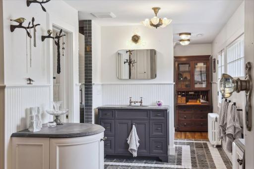 1570 Fox Street, Wayzata, MN 55391