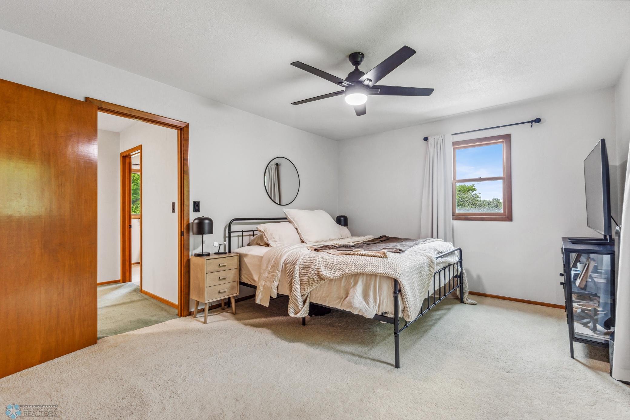 Bedroom 2 - 2nd floor