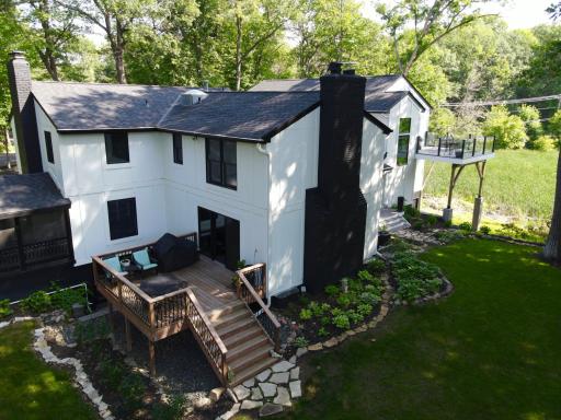 18855 Ridgewood Road, Wayzata, MN 55391