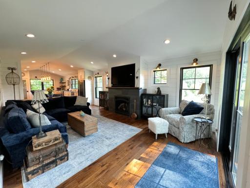 18855 Ridgewood Road, Wayzata, MN 55391