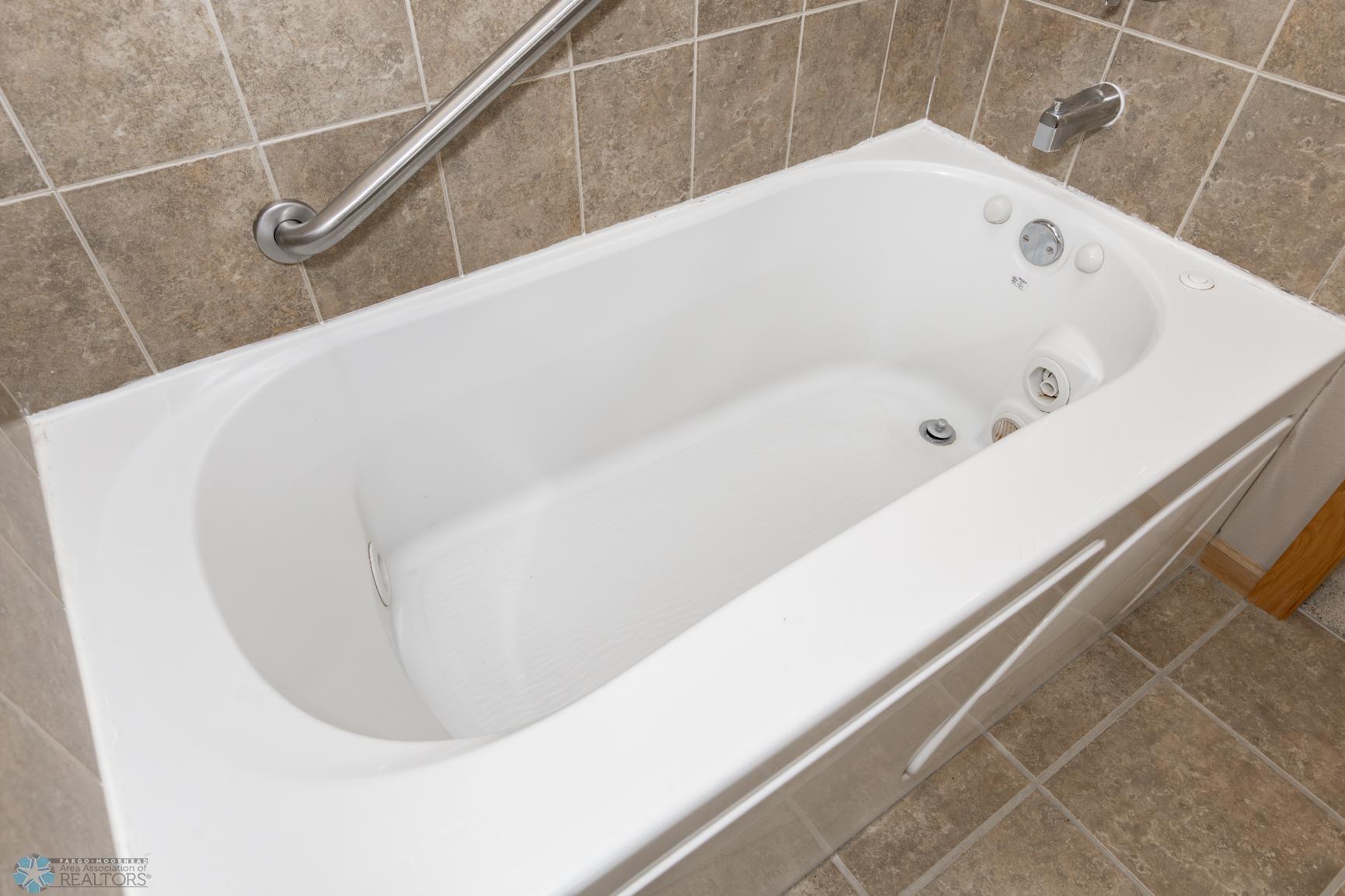 Primary Bathroom - Full