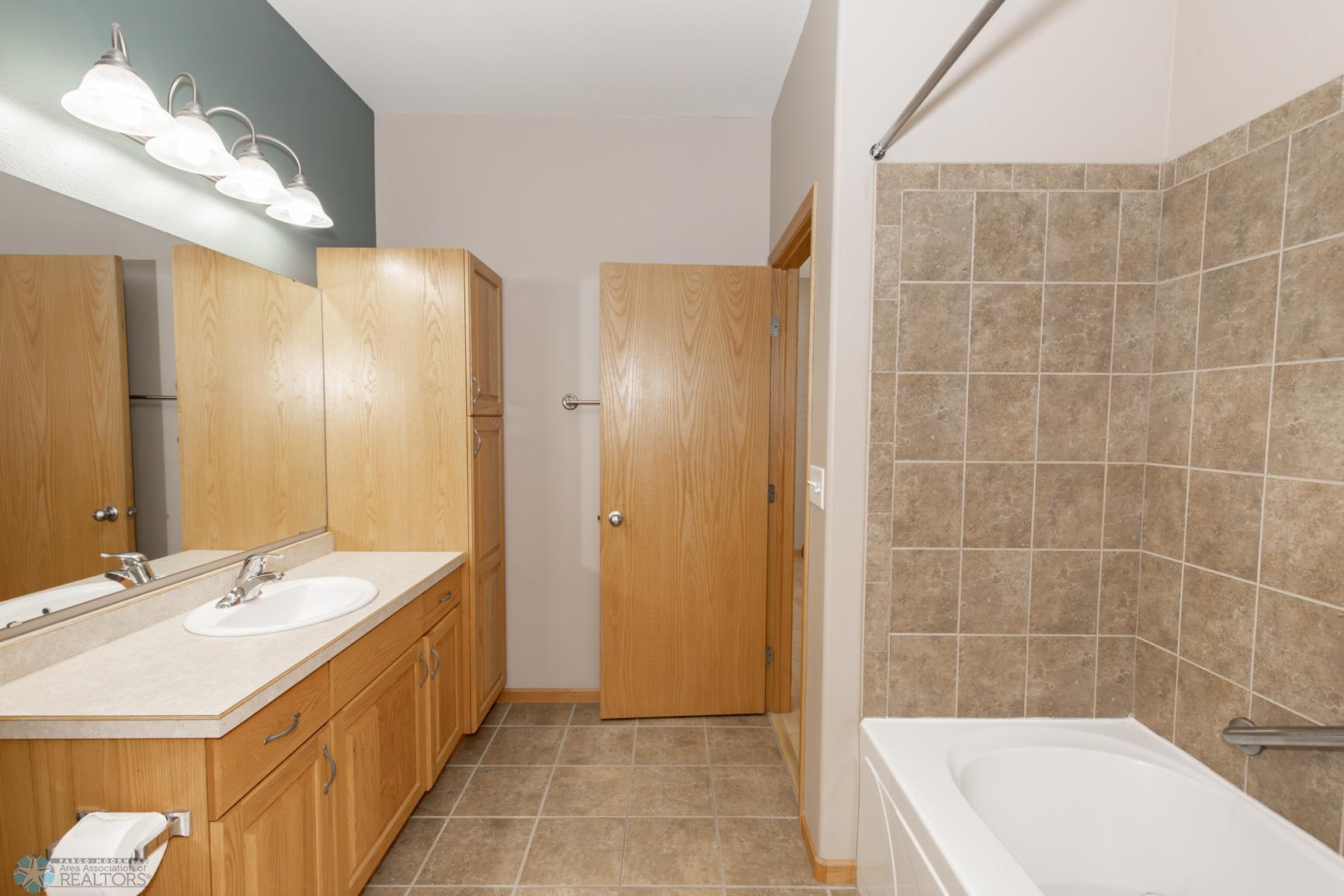 Primary Bathroom - Full
