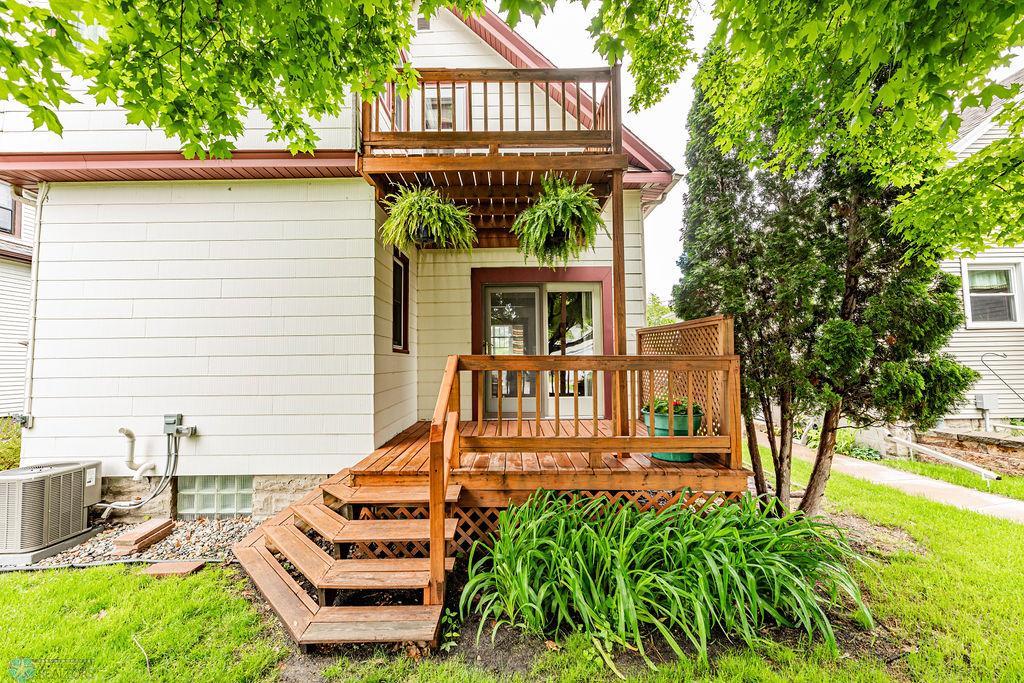 2nd Deck & Balcony!