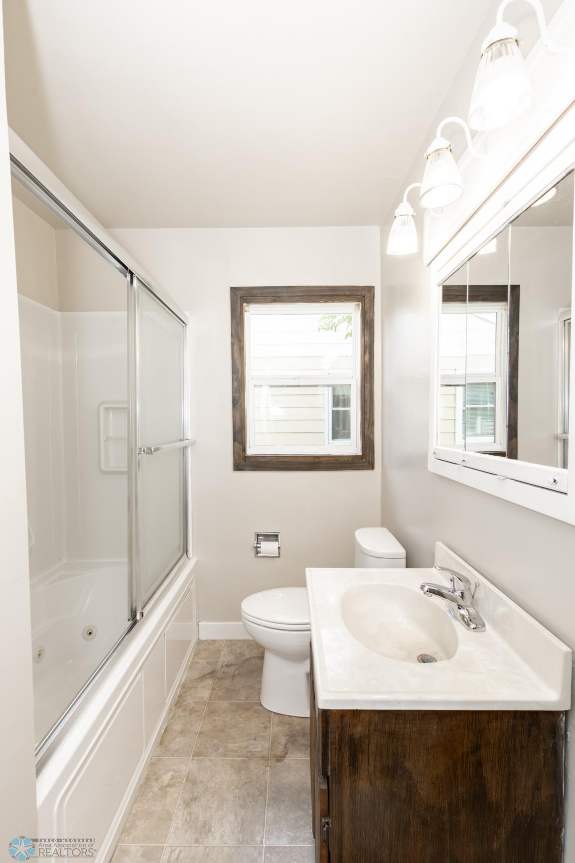 Bathroom - Full