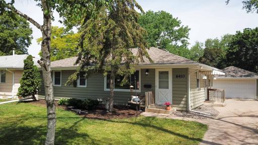 6410 46th Place N, Minneapolis, MN 55428