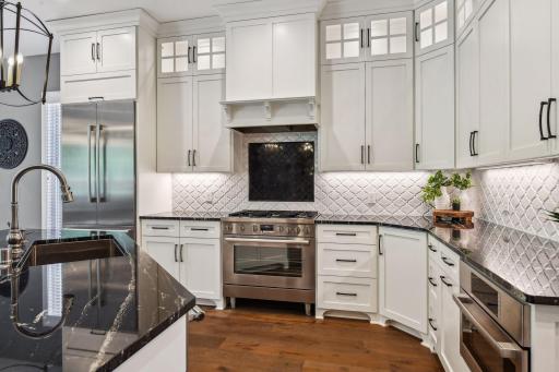15434 Leona Lane, Wayzata, MN 55391