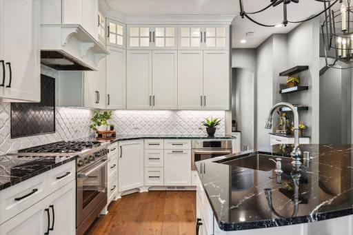 15434 Leona Lane, Wayzata, MN 55391