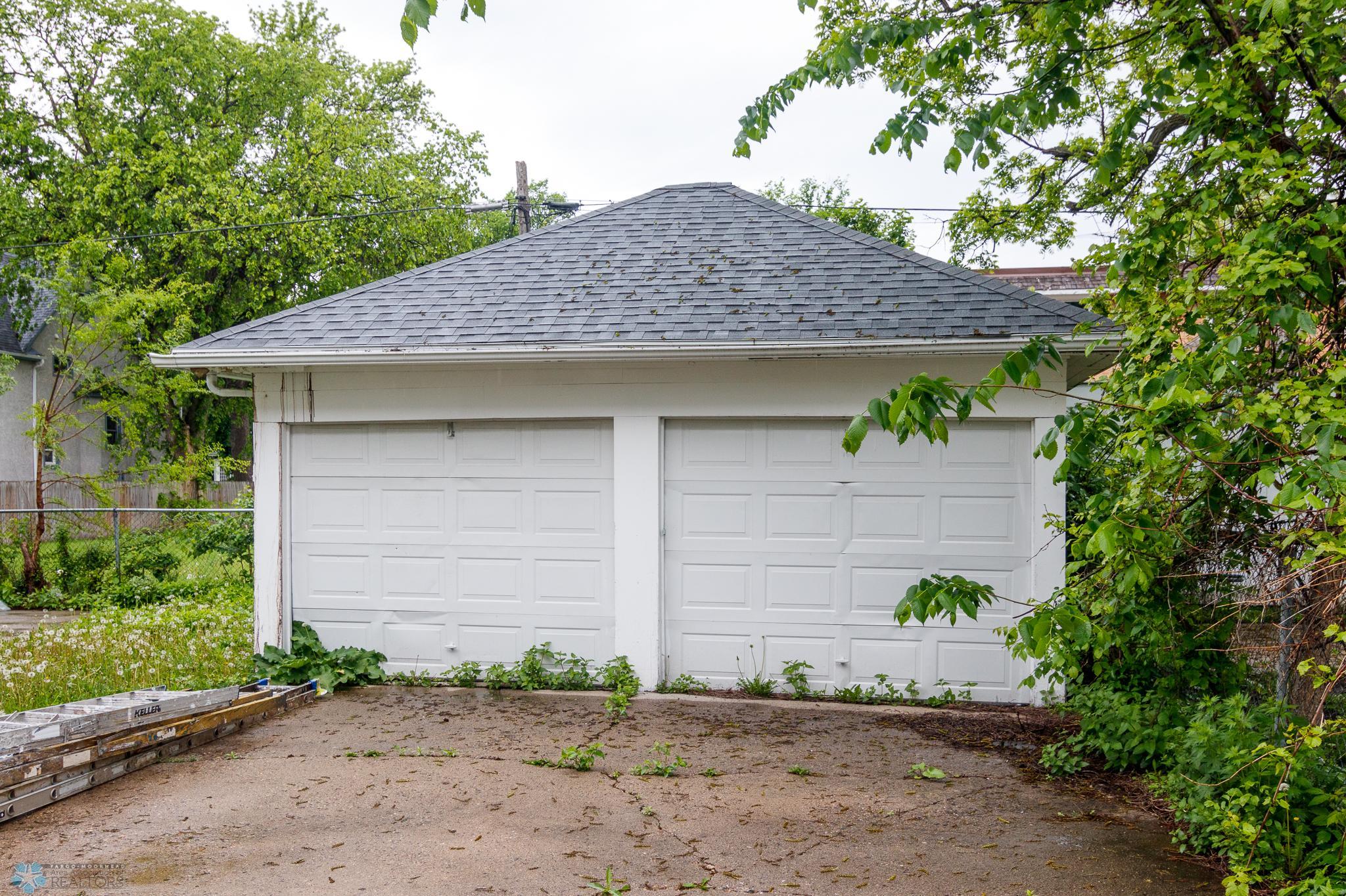 2 stall garage - Separate Stalls