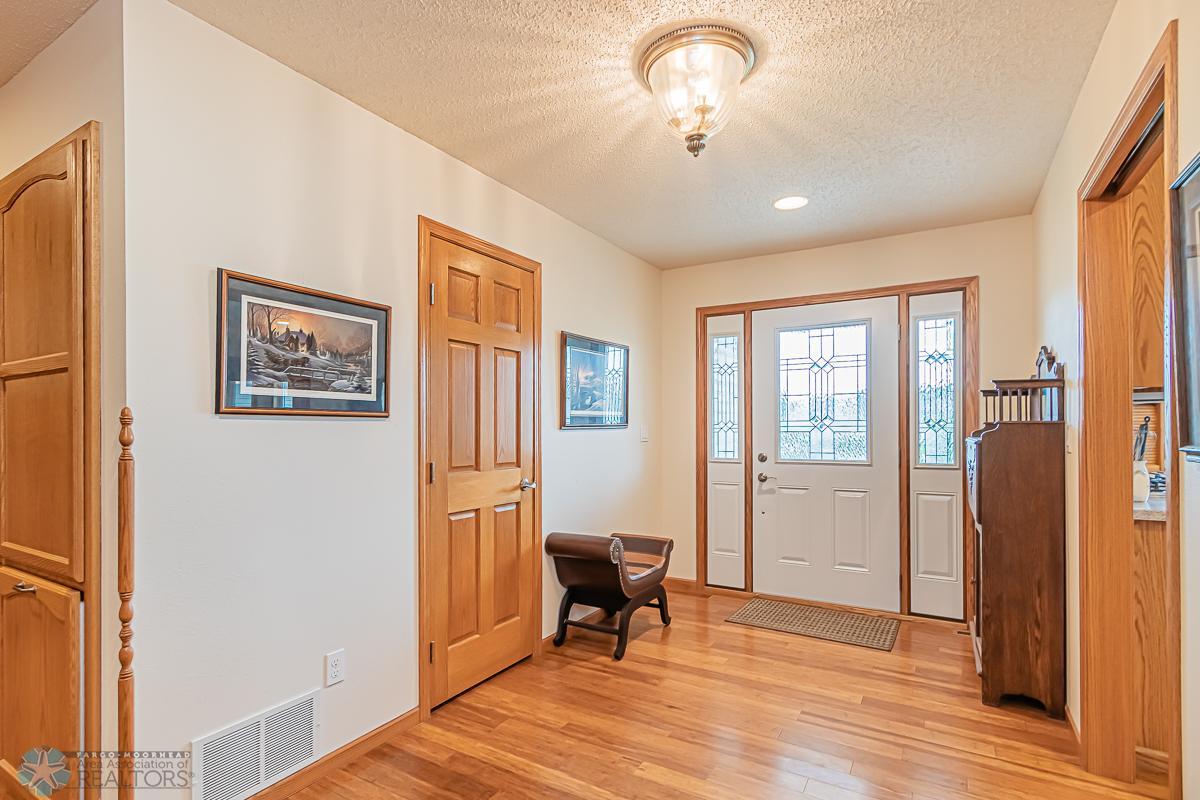 Entryway_1.jpg