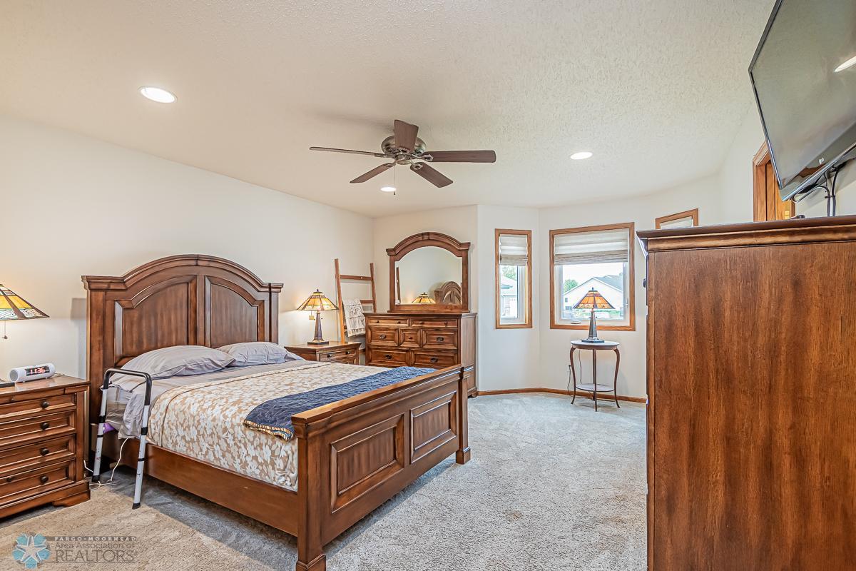 Primary_Bedroom_1.jpg