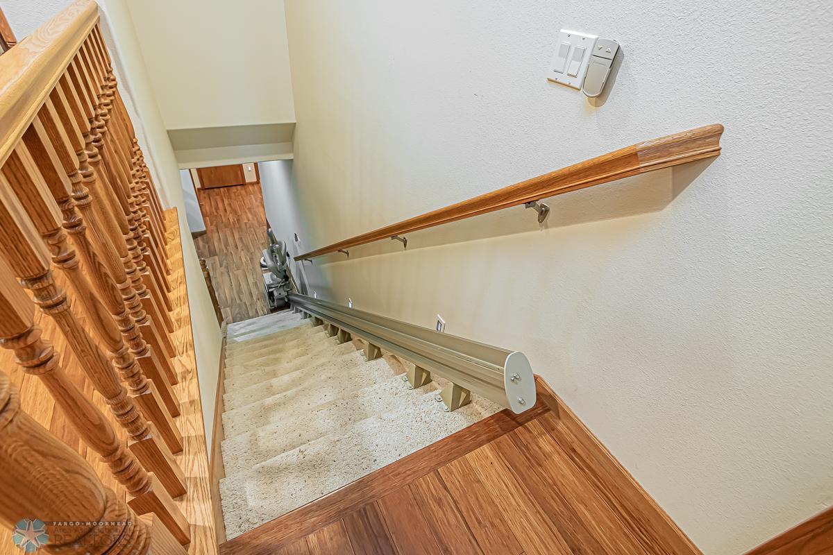 Staircase_1.jpg