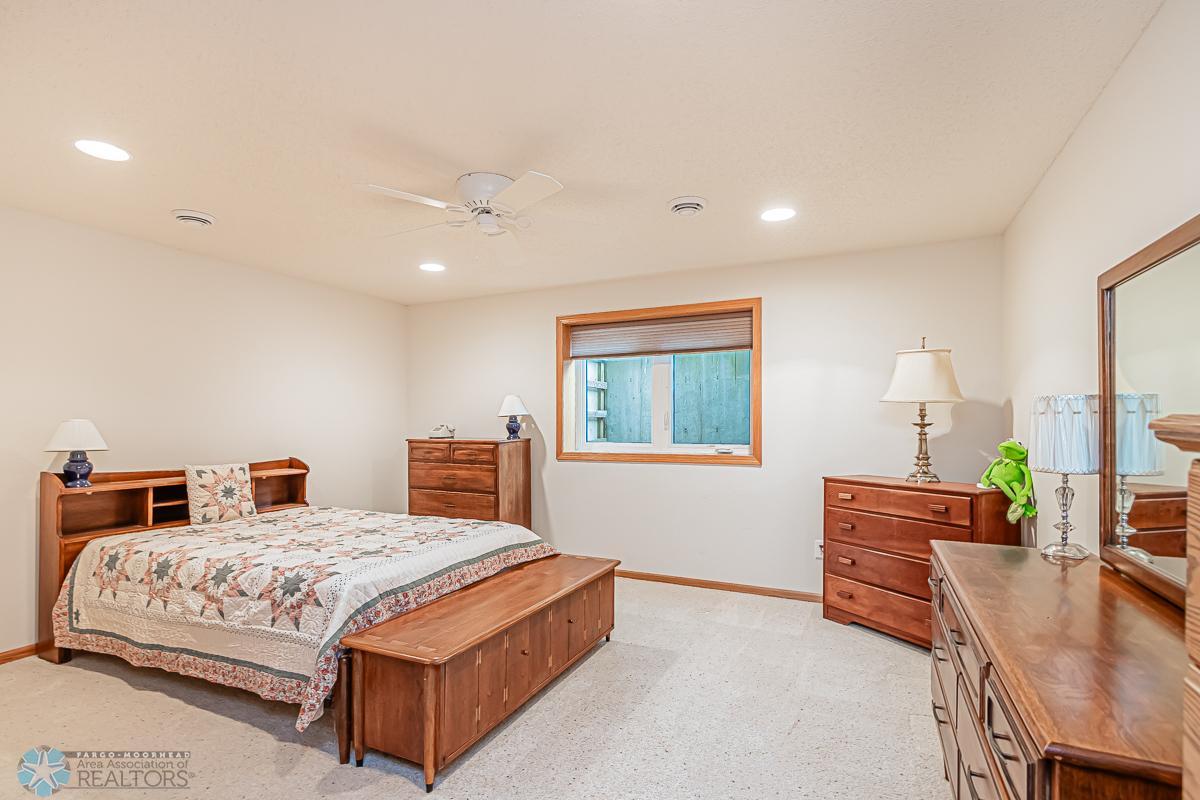 Bedroom3_1.jpg