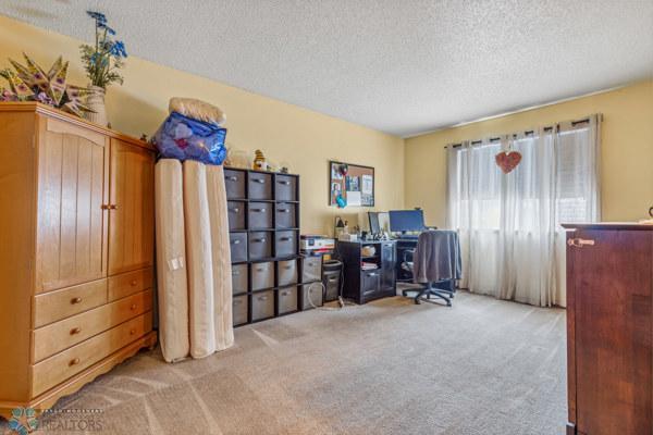 can also be used as an office