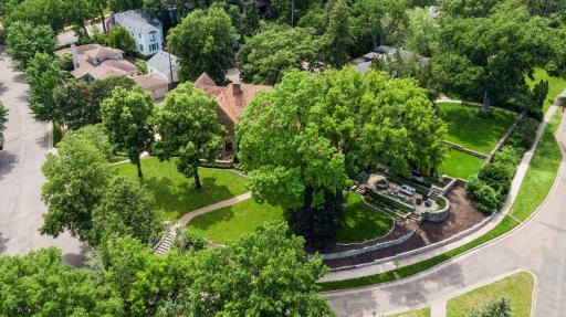 4861 E Lake Harriet Parkway, Minneapolis, MN 55419