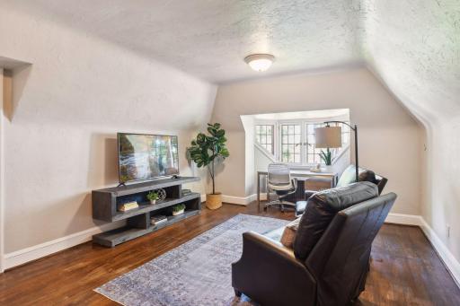 4861 E Lake Harriet Parkway, Minneapolis, MN 55419