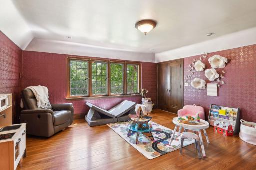 4861 E Lake Harriet Parkway, Minneapolis, MN 55419