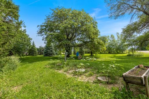 If you appreciate fresh, locally grown food you'll love the apple, Bartlett and Asian pear trees, raspberry bushes, asparagus and rhubarb patches, and herb garden!
