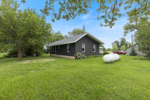 2093 US Highway 59, Marshall, MN 56258