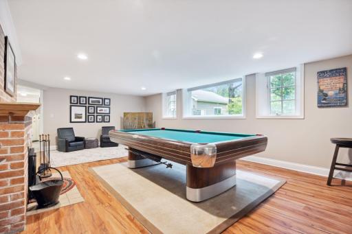 10 Woodland Road, Minneapolis, MN 55424
