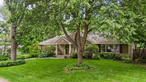10 Woodland Road, Minneapolis, MN 55424
