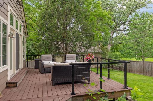 10 Woodland Road, Minneapolis, MN 55424