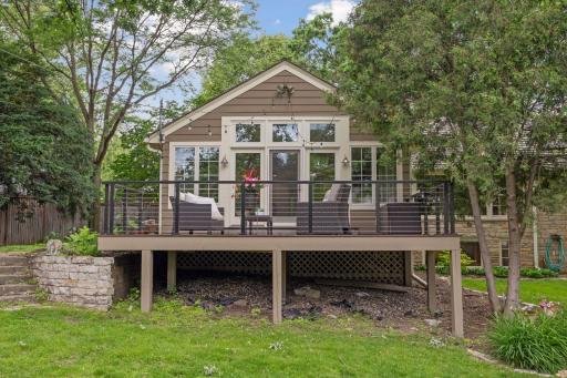 10 Woodland Road, Minneapolis, MN 55424