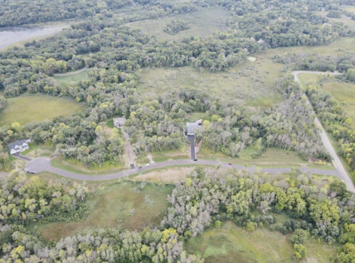 2 Sherwood Trail, North Oaks, MN 55127