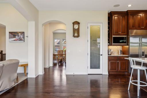 5705 Zanzibar Court N, Plymouth, MN 55446