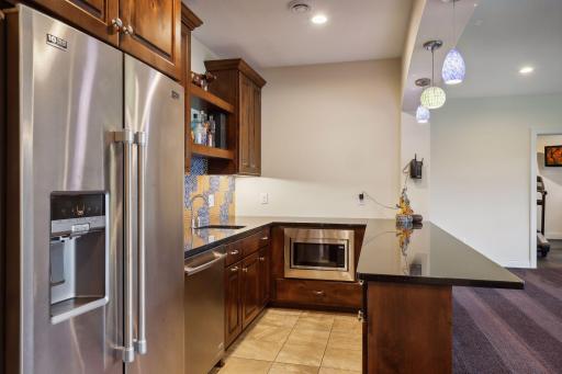 5705 Zanzibar Court N, Plymouth, MN 55446