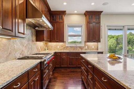 5705 Zanzibar Court N, Plymouth, MN 55446