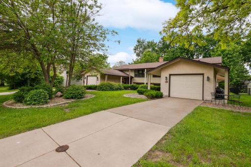 3308 and 3310 Roosevelt Ct NE St Anthony MN_0004.jpg