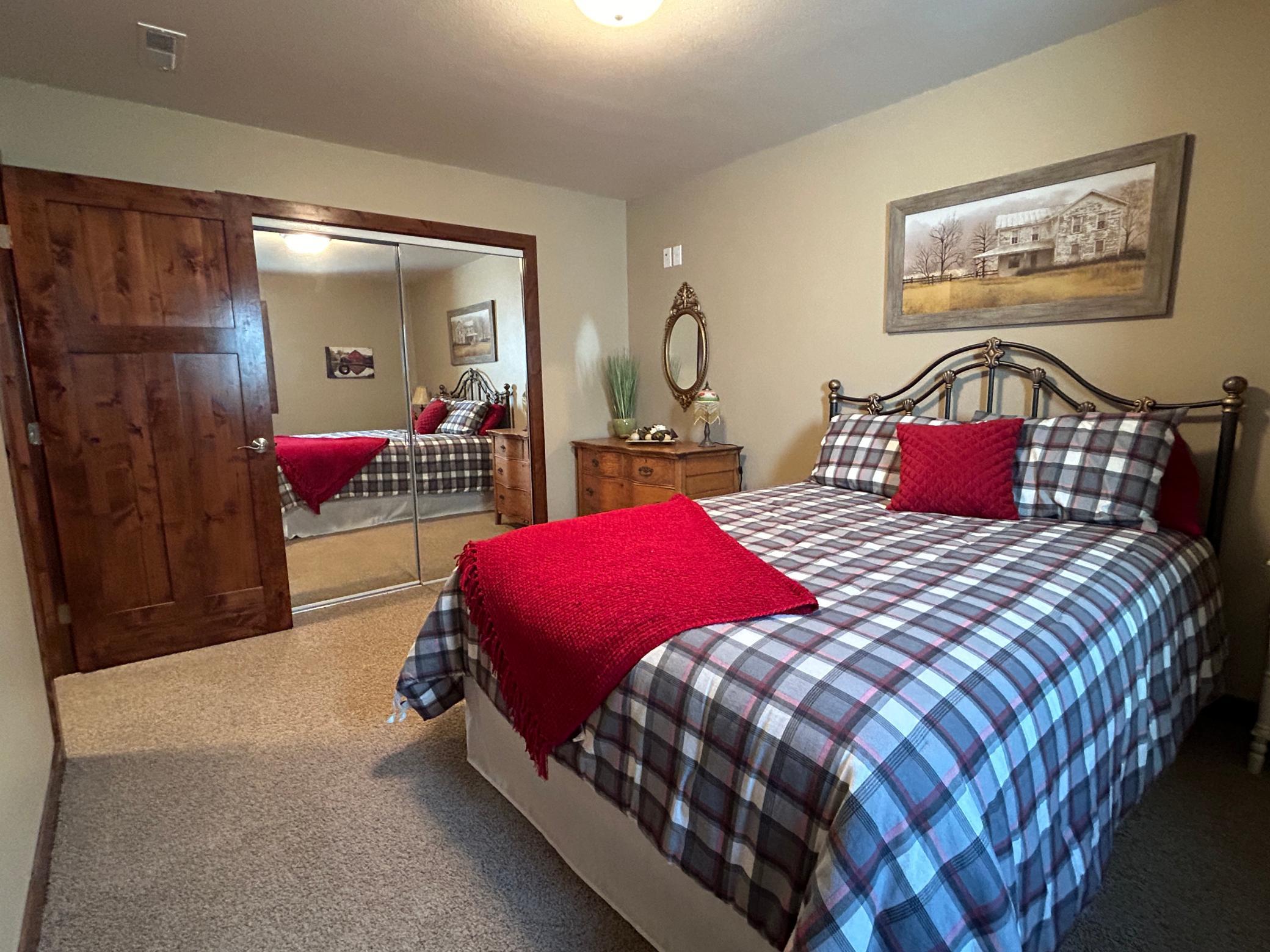 Bedroom 3.JPG