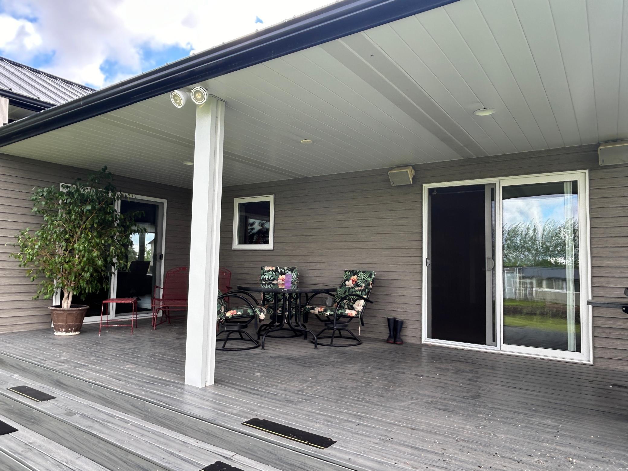 Rear Porch.JPG