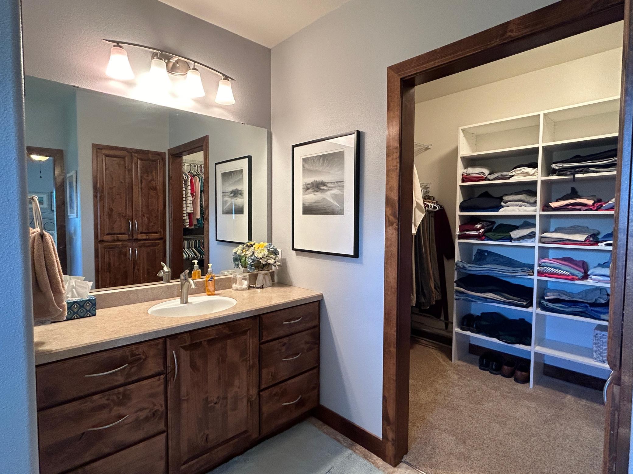 Master Bath And Walk in Closet.JPG