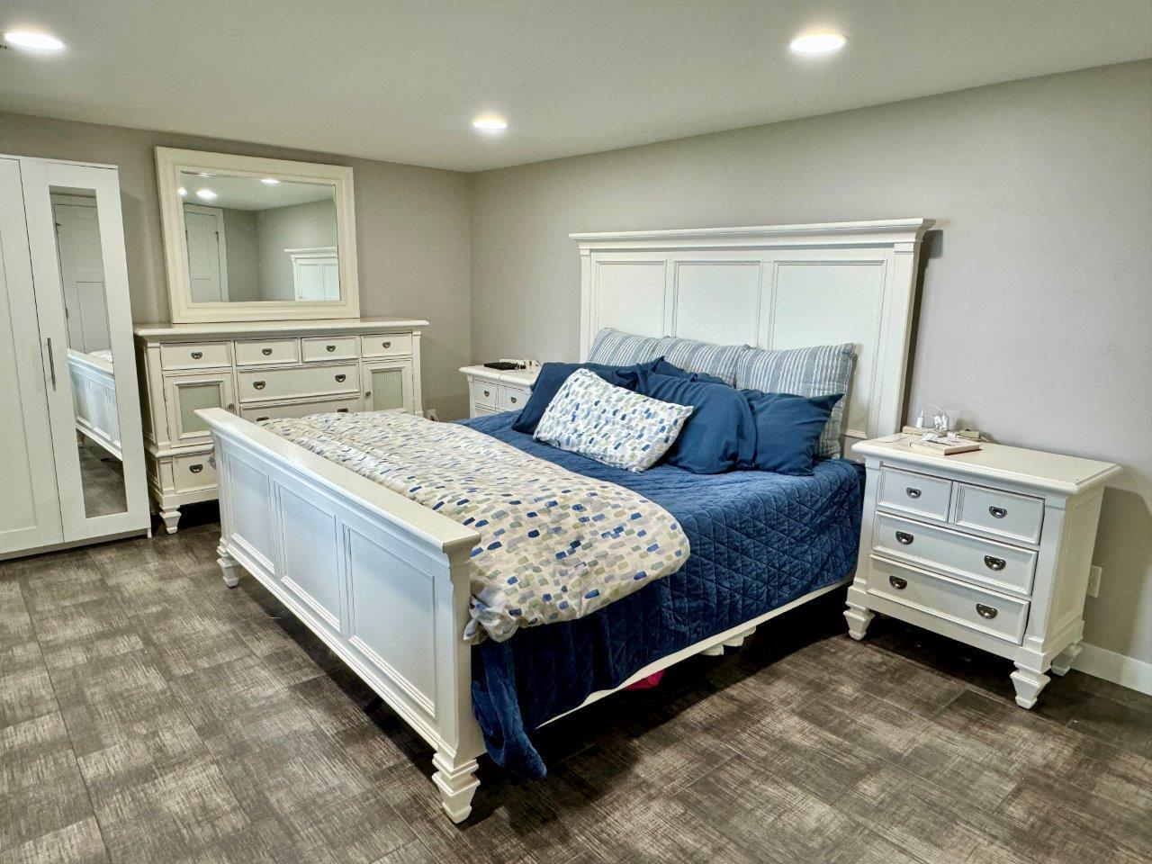 15-Bedroom 3 in walk out basement (1).jpg