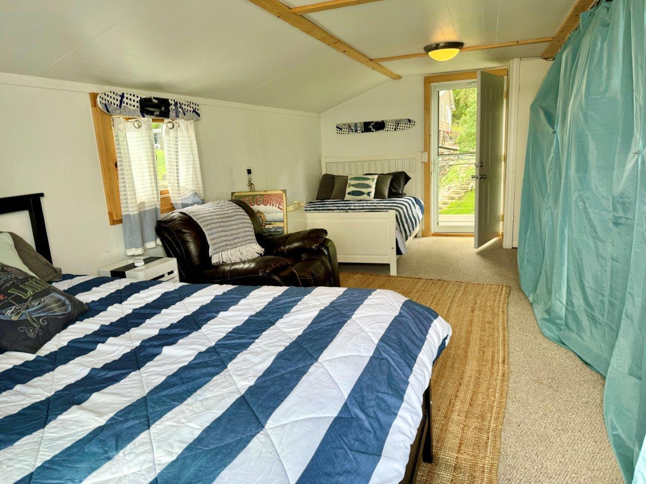 18-Boat house with guest room above (4).jpg