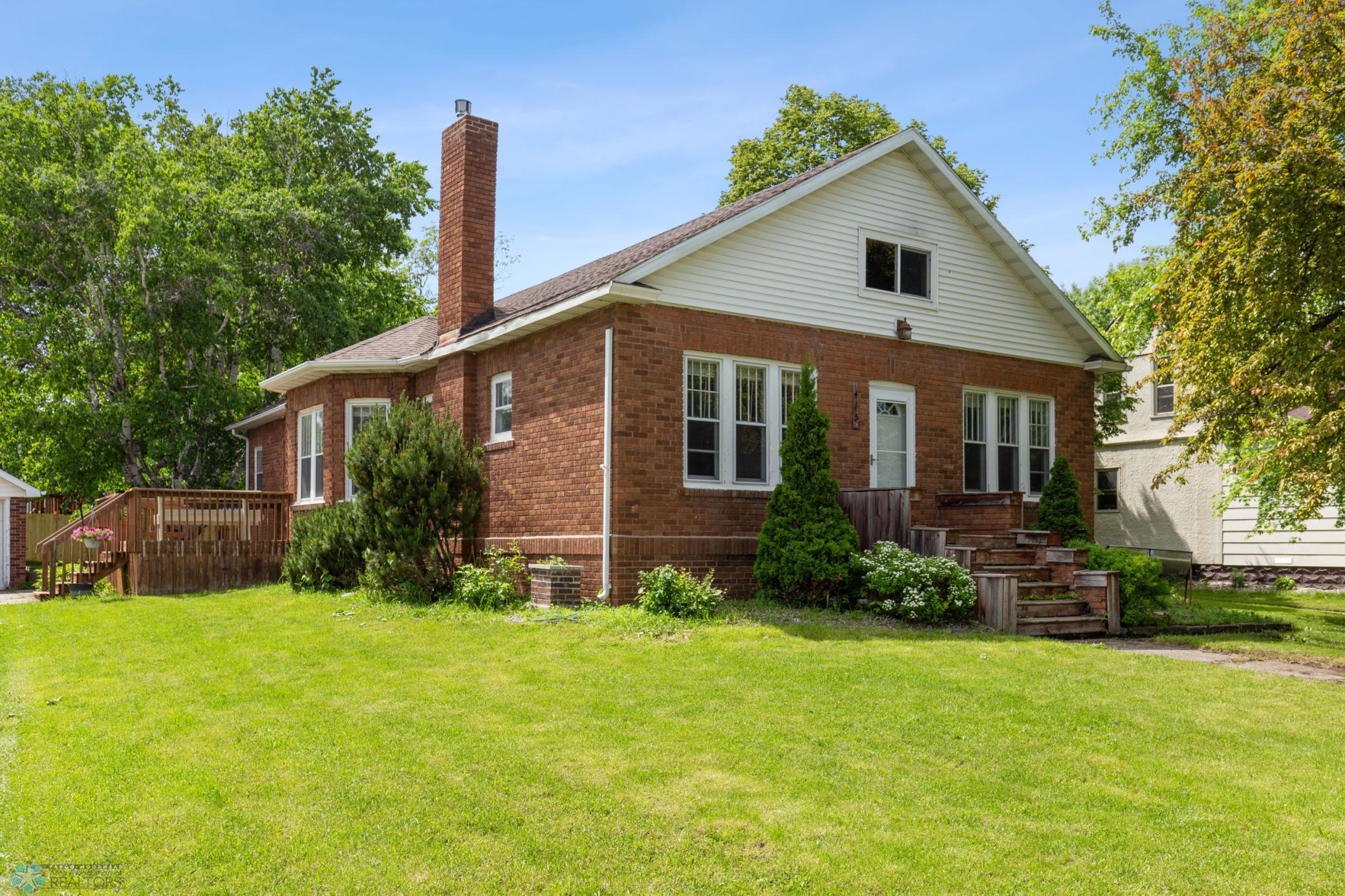 (2) Front of Home.jpg